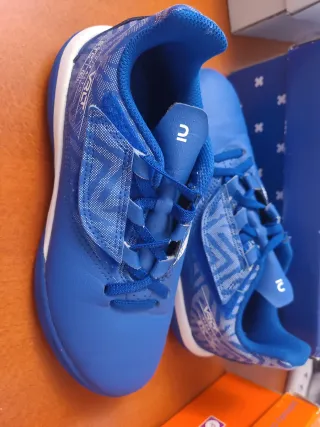 Botas fútbol sala niño talla 34