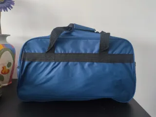 Bolsa de viaje o deportes azul