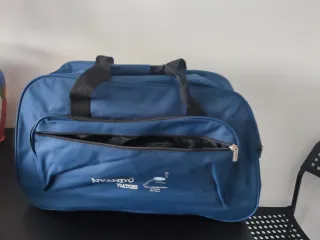 Bolsa de viaje o deportes azul