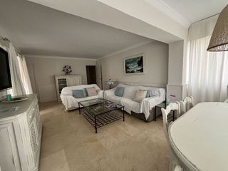 Piso en venta en Playa de la Fontanilla en Marbella