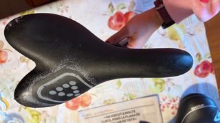 Sillín de bicicleta negro