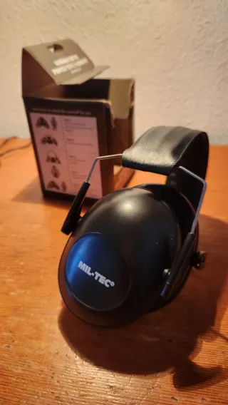 Cascos tiro Mil-Tec negros
