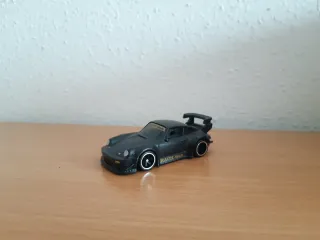Hot Wheels Porsche RWB Negro