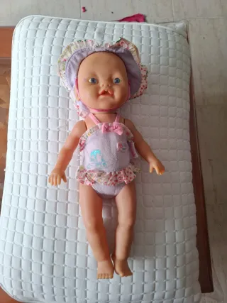 Muñeca Baby Born Bañador y Sombrero.Nadadora