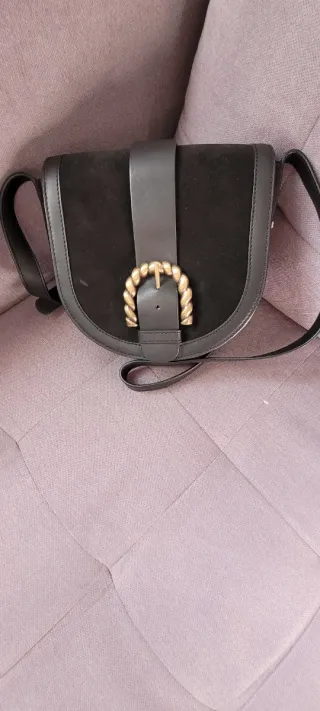 Bolso Latouche Piel Negro Hebilla Dorada