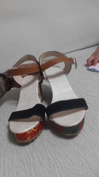 Sandalias de tacón multicolor