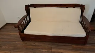 Divano letto matrimoniale in legno