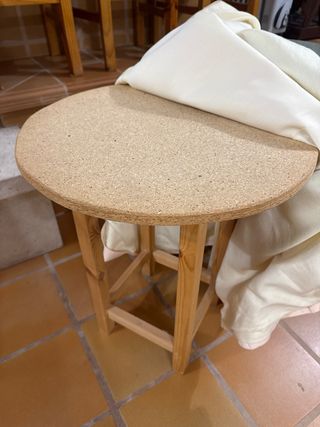 2 Mesillas de noche con tela de Gastón y Daniela