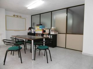 Local comercial en venta en Piscinas en Villarreal