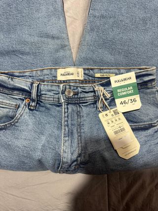 Pantalón vaquero Pull&Bear azul