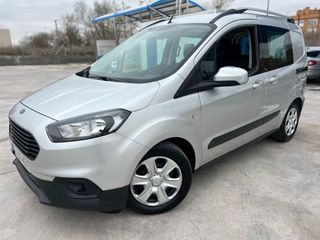 Ford Tourneo Courier 2019