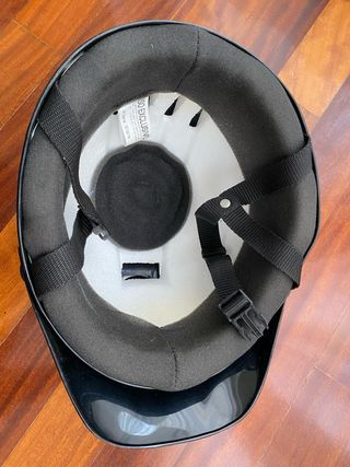 Casco de moto negro MT