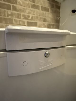 Congelador horizontal grande blanco