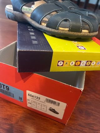 Sandalias Pablosky niño casi nuevas