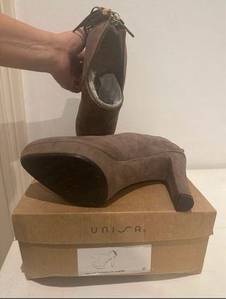 Botín Unisa Piel Gris Talla 37