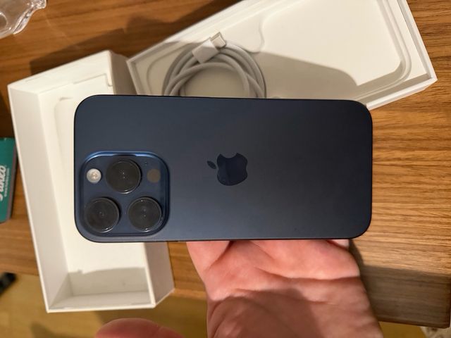 IPHONE 15 Pro, 128GB con solo 2 anni di uso