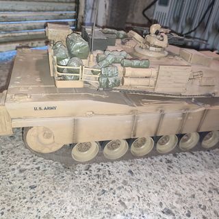 Tanque M1A2 Abrams Hobby
