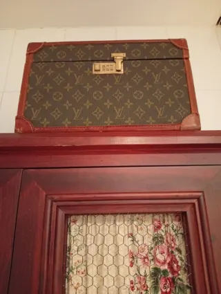 Maletín rígido No hago envio