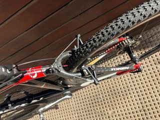 Bici Ciclocross/Gravel TOKEN Negra/Roja