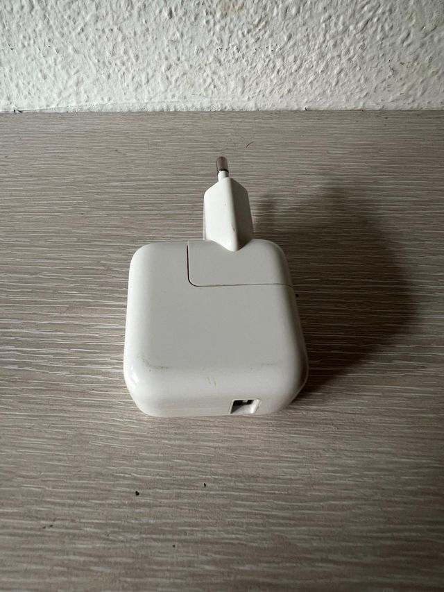 Cargador Apple 12W
