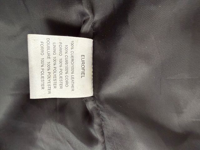 Cappotto in pelle nera Cortefiel