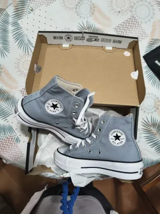 Converse plataforma azul claro talla 36 sin usar