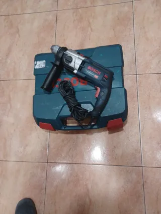 Taladro   Bosch Profesional con Caja