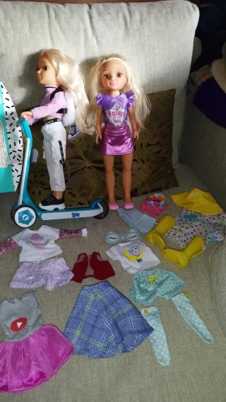 Muñecas Nancy con patinete y accesorios