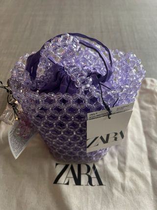 Mini bolso de abalorios morado Zara