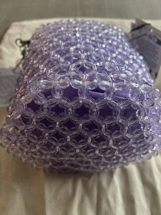 Mini bolso de abalorios morado Zara