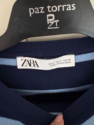 Top azul a rayas del Zara