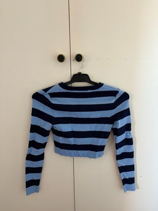 Top azul a rayas del Zara