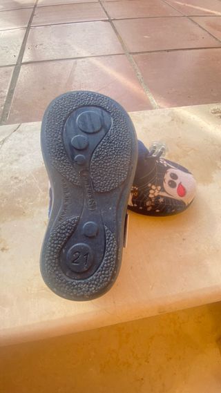 Ciabatte bimbo fantasma