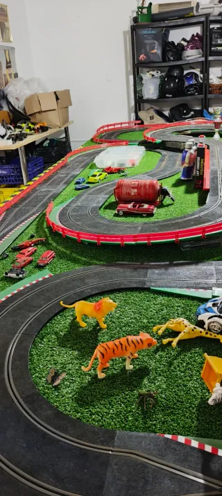 Scalextric completo.