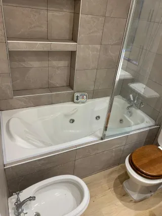 Reforma Integral de Baños, Cocinas y Pisos!