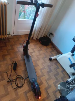 Patinete Eléctrico Xiaomi M365