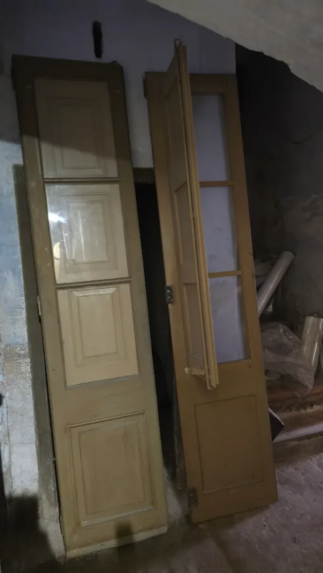 Puertas altas con contraventanas