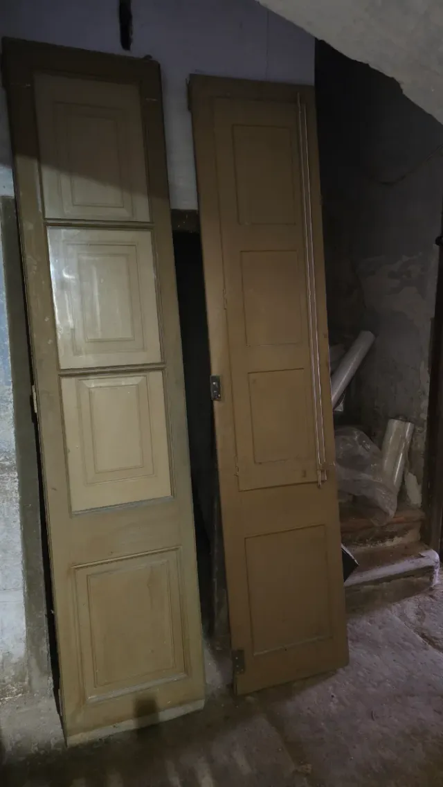 Puertas altas con contraventanas