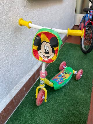 Patinete Mickey Mouse Nuevo