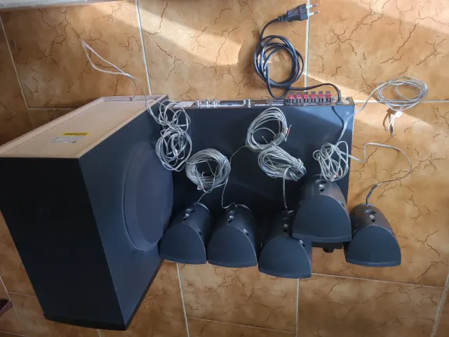 Home Cinema LG DVD Altavoces y Subwoofer