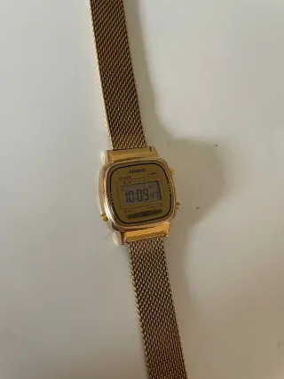 Reloj de mujer como nuevo,elegante.