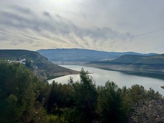 Piso en venta en Iznájar