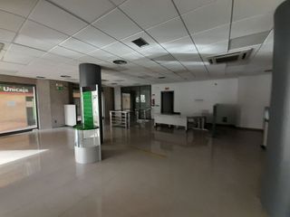 Local comercial en venta en Úbeda