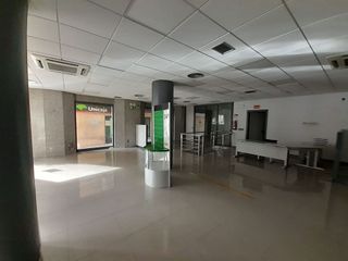 Local comercial en venta en Úbeda