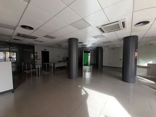 Local comercial en venta en Úbeda