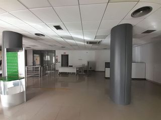 Local comercial en venta en Úbeda