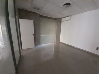 Local comercial en venta en Úbeda