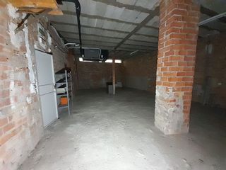 Local comercial en venta en Úbeda