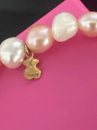 Pulsera perlas nacaradas y osito Tous oro