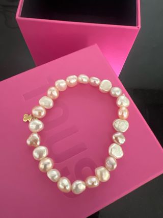 Pulsera perlas nacaradas y osito Tous oro